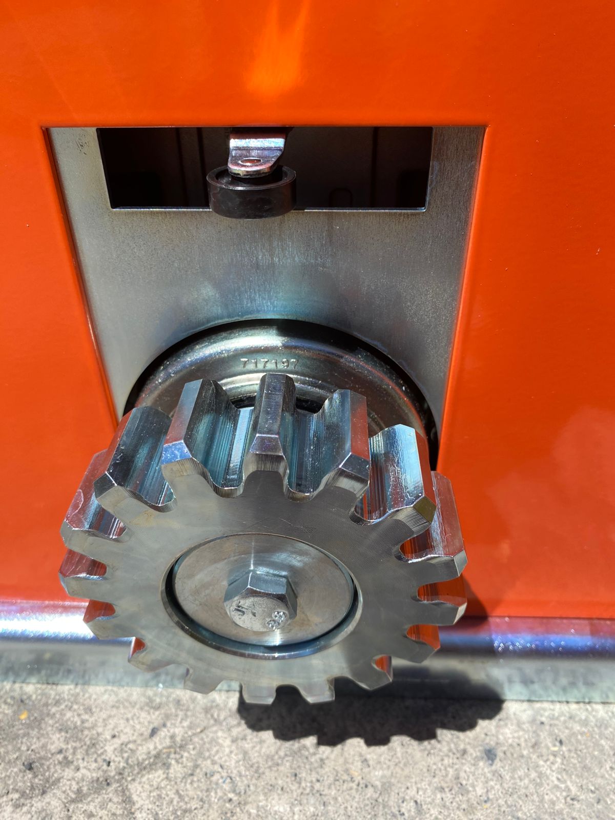 piñon de motor corredera FAAC 884