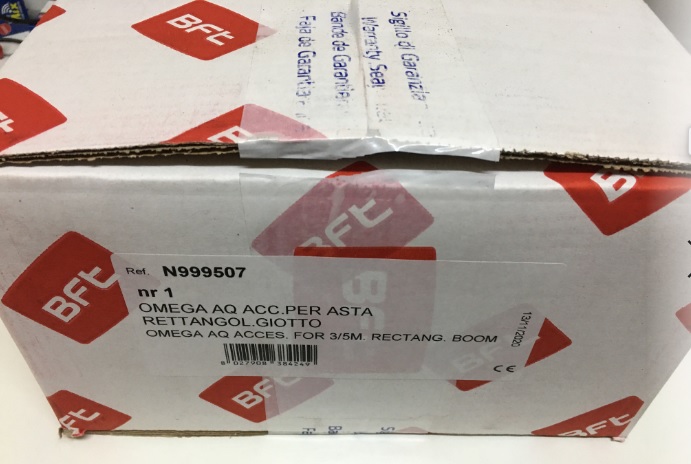 accesorios de barrera automatica BFT MOOVI30 sellados en caja