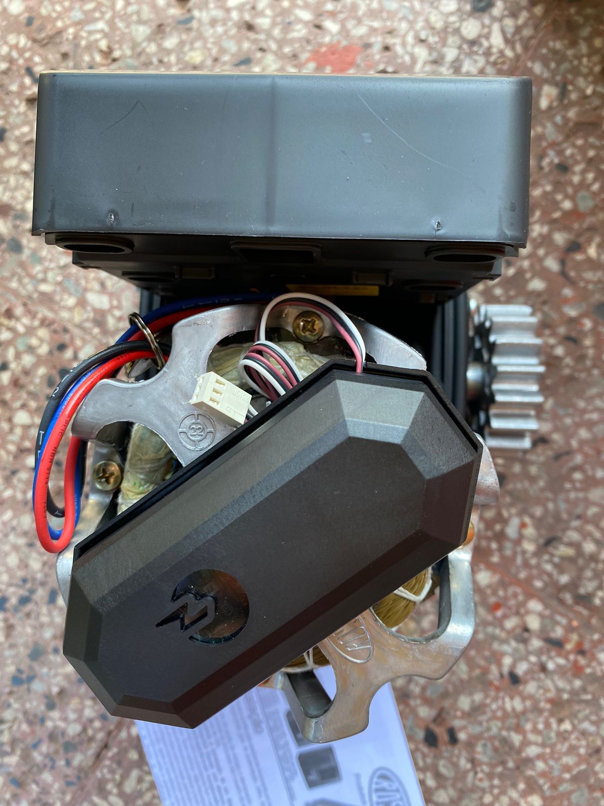 vista superior motor corredera ROSSI DZ4 NITRO